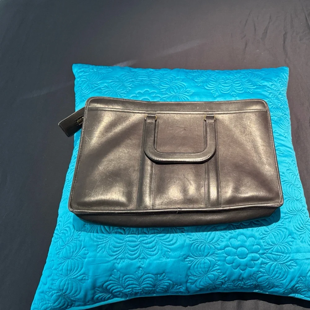 Coach Elegant Black Leather briefcase Bag